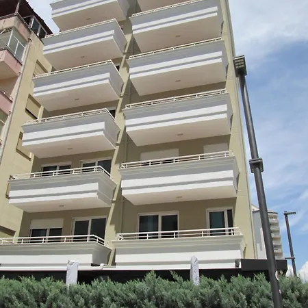 Alvin Comfort Hotel 4*