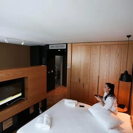 Alvin Comfort 4*